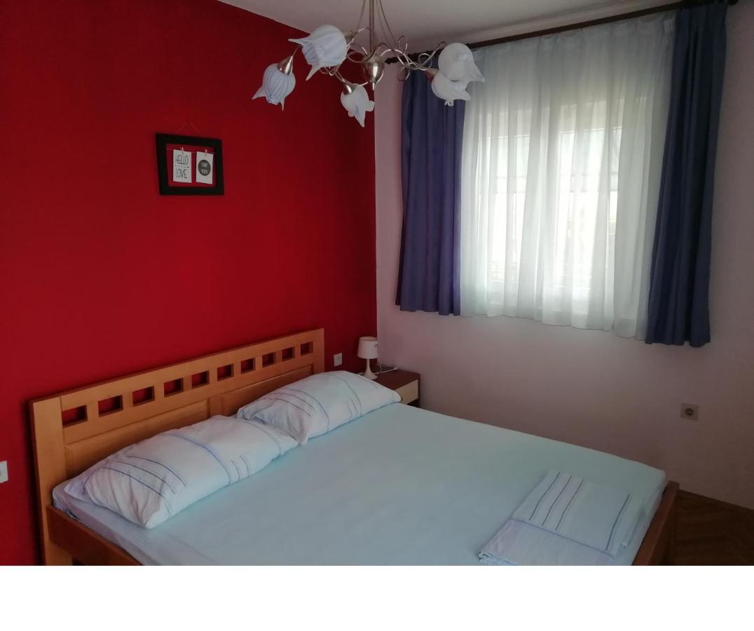 Apartmani Ante Трогір Екстер'єр фото