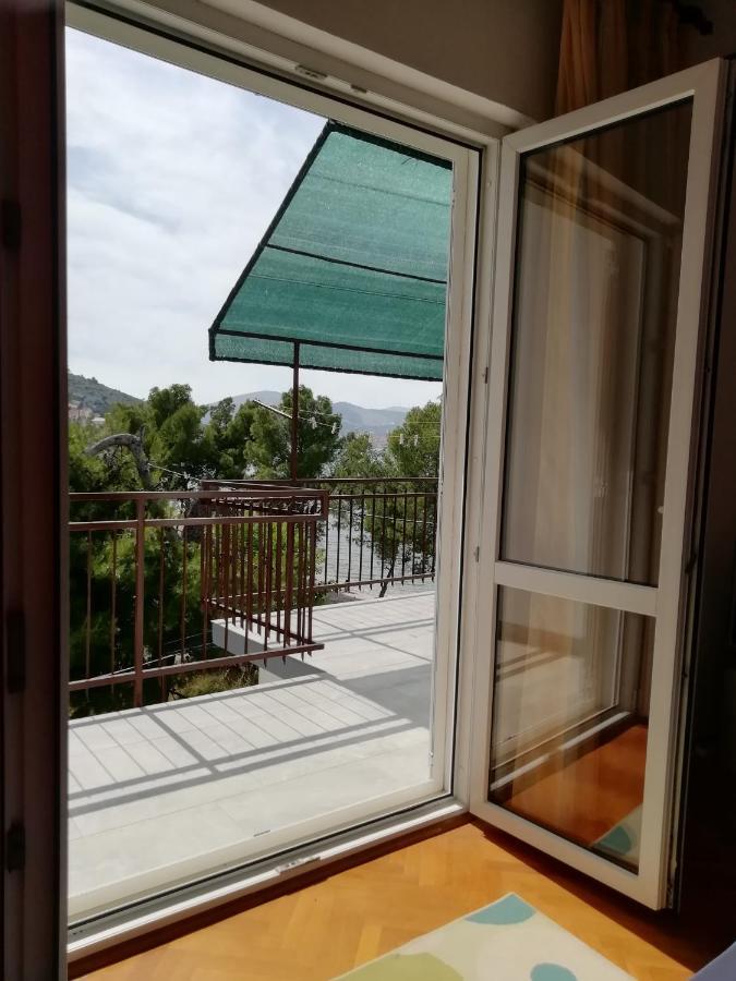 Apartmani Ante Трогір Екстер'єр фото